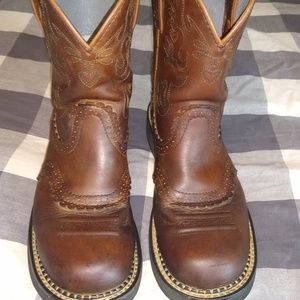 Brown Ariat "Fatboy" leather short boots